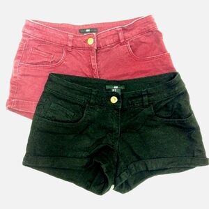 3/$20 H&M Set of 2 Shorts Black & Burgundy Shorts Size 0